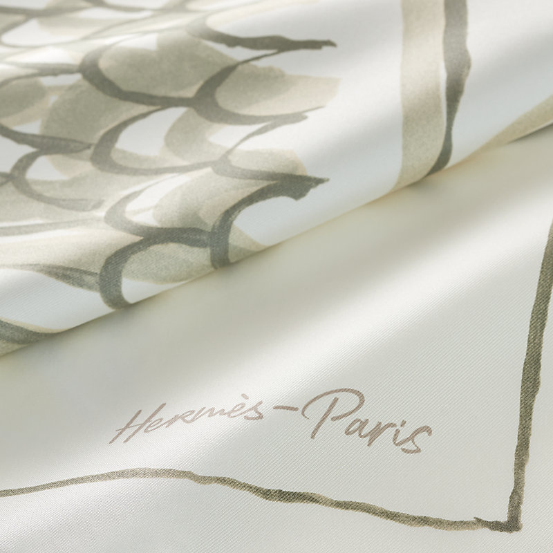 カレ 90 《ペガサスのように自由に》 - ホワイト | Hermès - エルメス